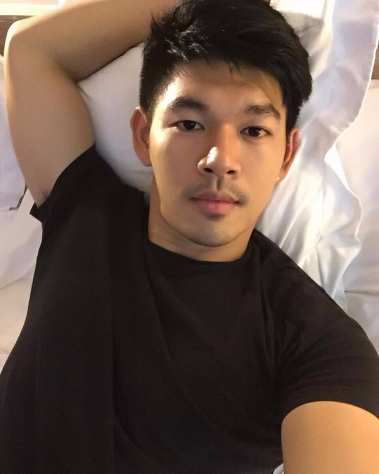 แอบรักตามไอจี