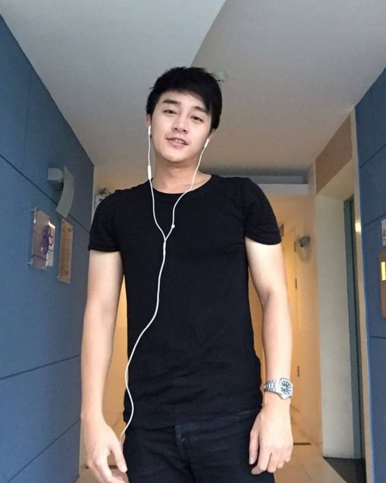 แอบรักตามไอจี