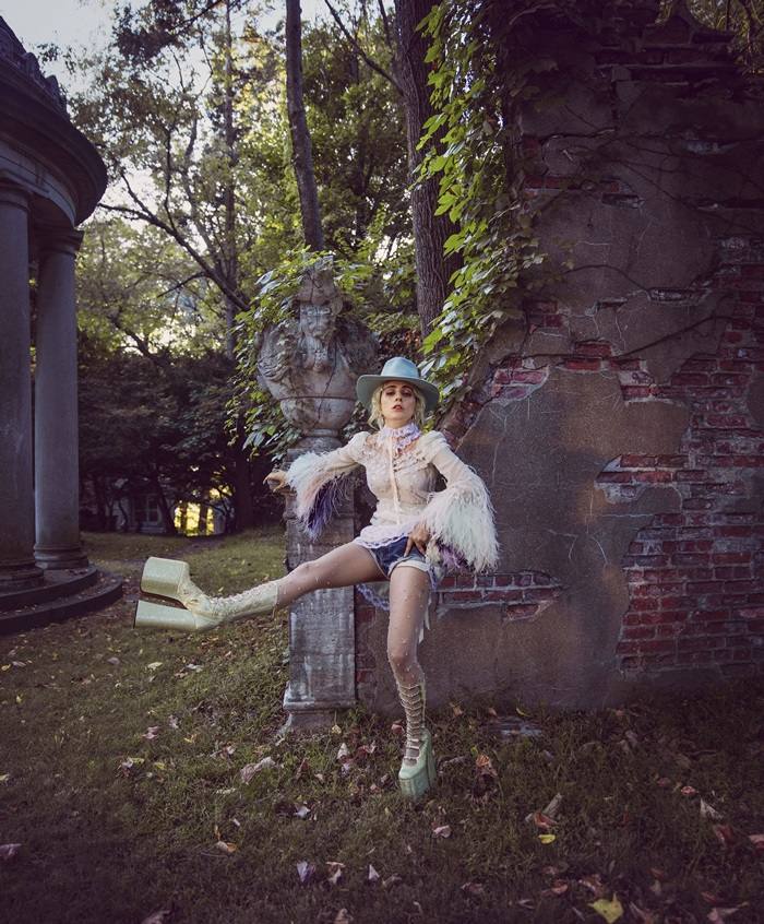 Lady Gaga @ Harper's Bazaar US December 2016
