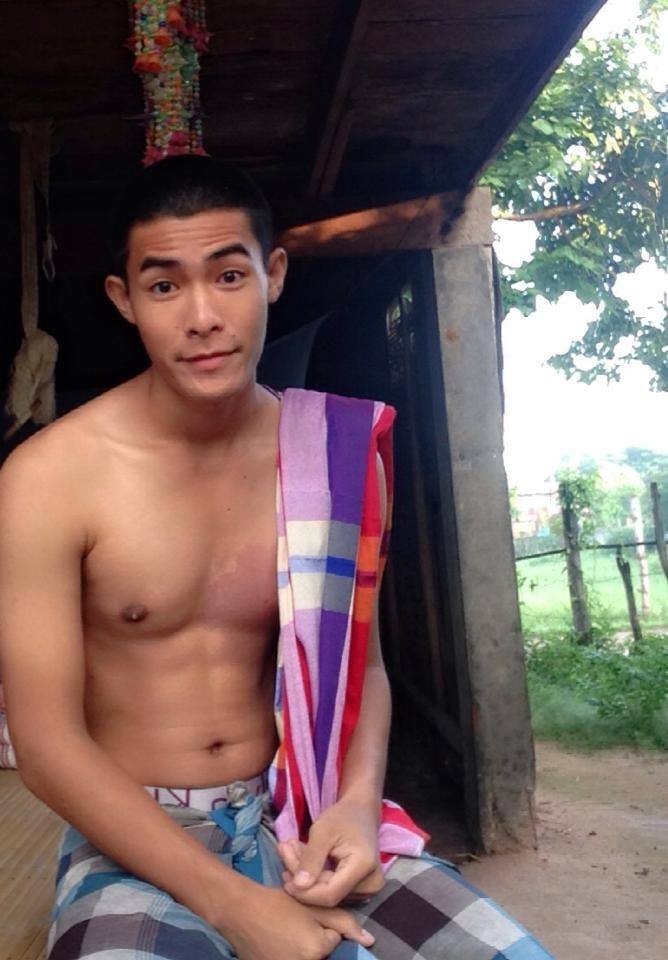 ชายหนุ่ม 8