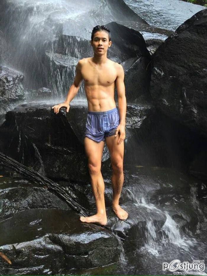 ชายหนุ่ม 8