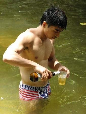 ชายหนุ่ม 8