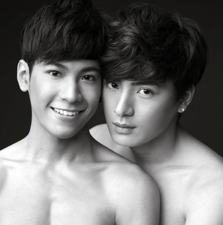 กระแสแรงจัด ! &ldquo;คริส-สิงโต&rdquo; ลงปกแอตติจูด เล่ม พ.ย.แฟนคลับหาซื้อไม่ได้ บุกหาทุกแผง กลัวอดฟิน !