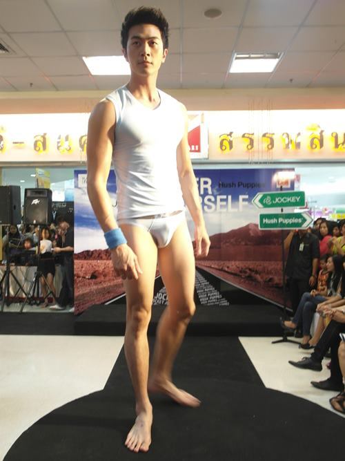 หนุ่มๆ ขยุ้มหัวใจ