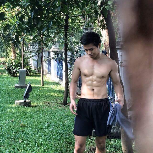 อยากจะบอกพี่ผู้ชายคนนี้ เด้อะ 1,325