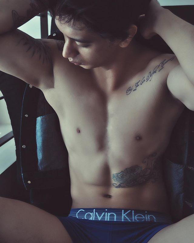 หนุ่มลูกครึ่งสุดแซ่บ Zie Naval
