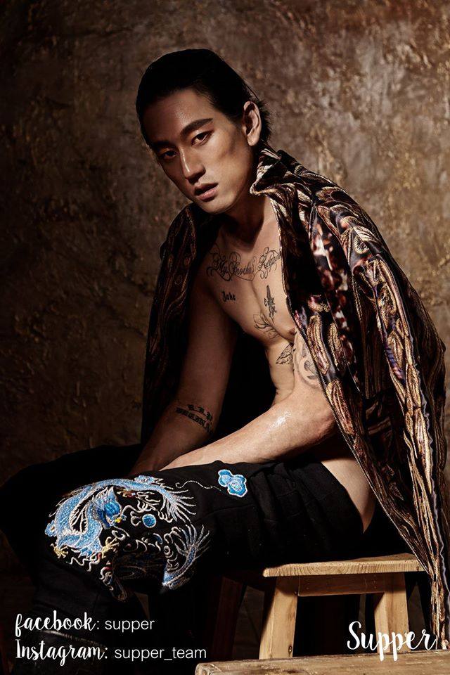 หนุ่มตี๋มาดเซอร์ Jake Choi
