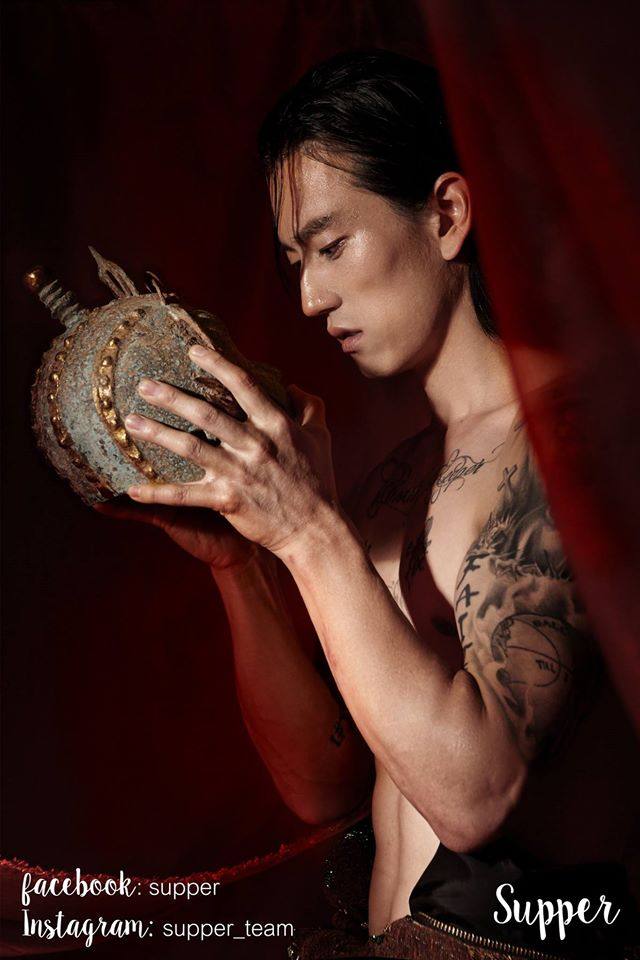 หนุ่มตี๋มาดเซอร์ Jake Choi