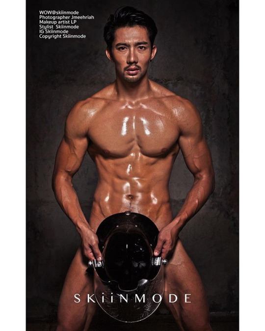 หนุ่มไทยแน่น จากSkiinmode