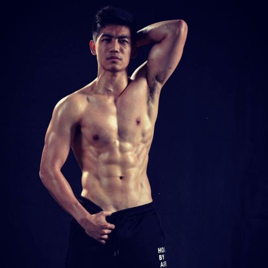 Mister Global Myanmar 2016 Linn Maung