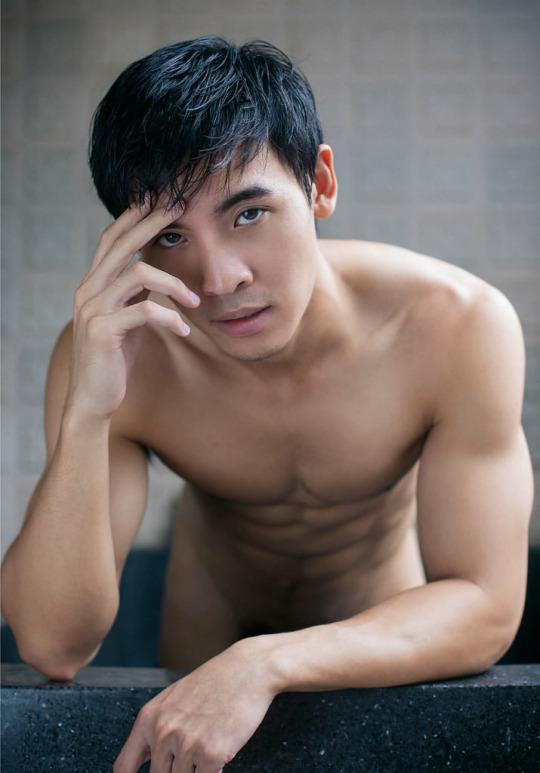 [#iGaysMeg 012] ปลายฉ่ำหนังสือแฉะ (18+)