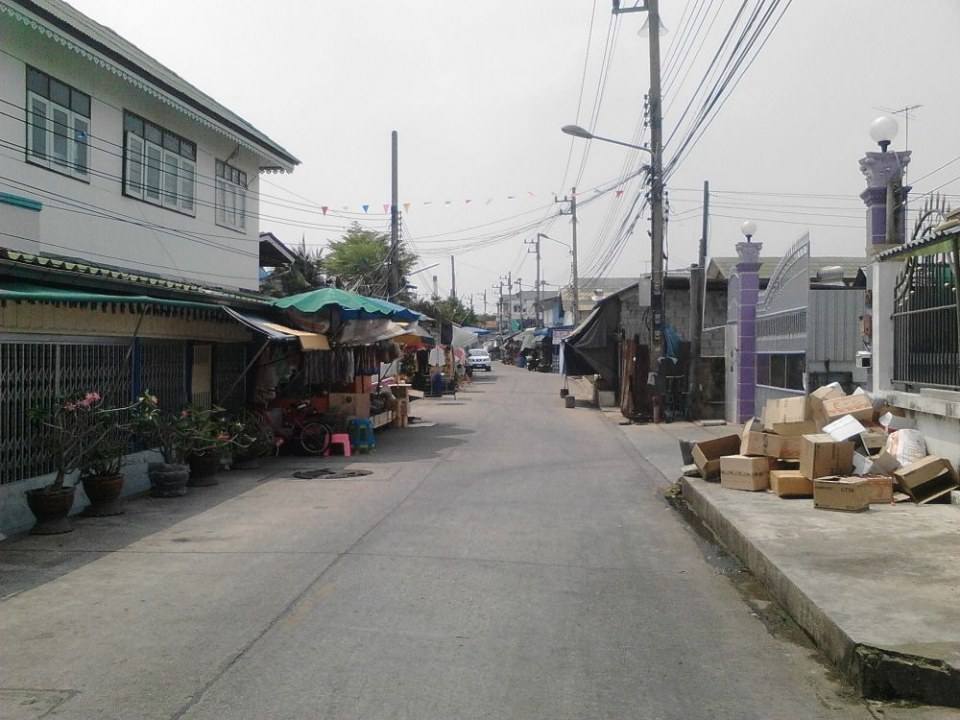 ท่าฉลอม 1