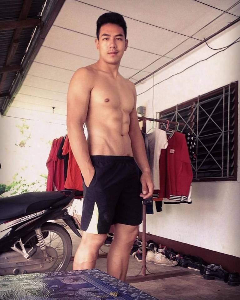 กอดหน่อยจิ