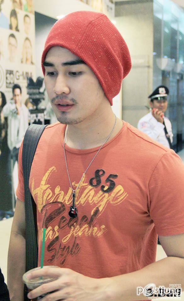 ดาราหนุ่มไทย 1,440