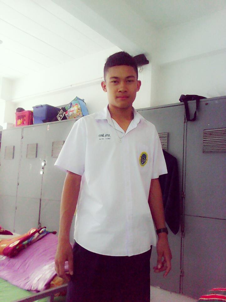 หนุ่มๆ นร.รร.กีฬา # 15