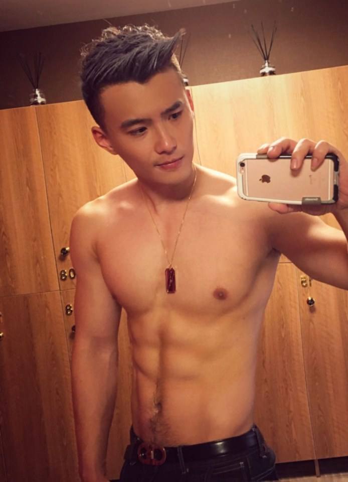 [#iGaysMeg 016] ปลายฉ่ำหนังสือแฉะ (18+)