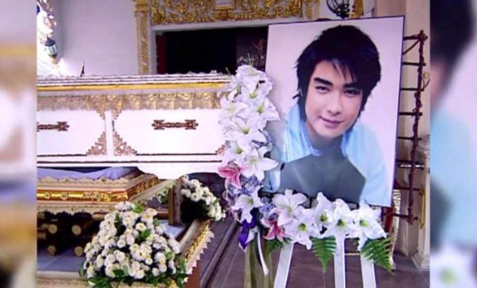 คิดถึงคนบนฟ้า "บิ๊ก D2B" ครบรอบ 9 ปีแล้วที่เขาจากพวกเราไป และเรื่องราวที่ทำให้เราจดจำบิ๊กจนวันนี้