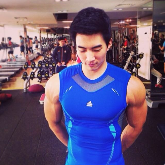 ระวังนมแตกนะคะพี่คะ 1,456