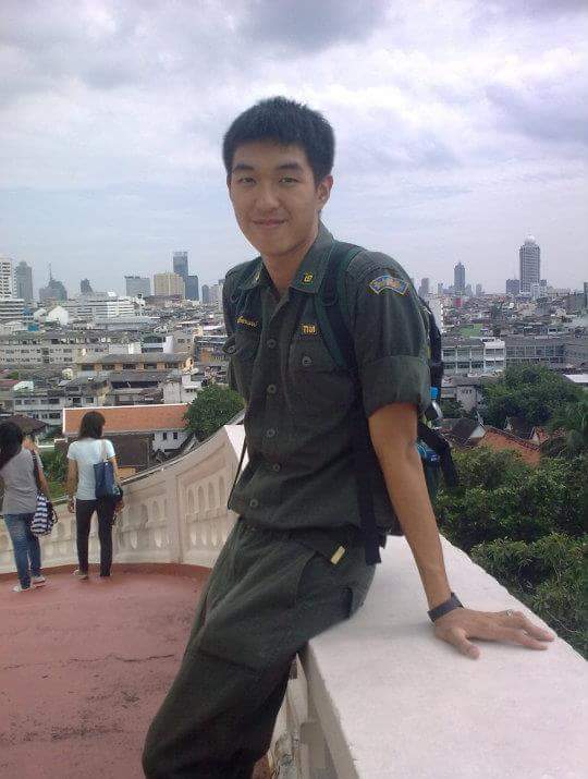 รอดอ!!  เคารพธงชาติเดี๋ยวนี้นะ !!!!  1,479