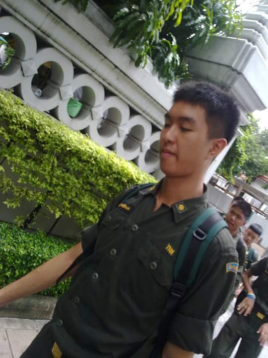 รอดอ!!  เคารพธงชาติเดี๋ยวนี้นะ !!!!  1,479