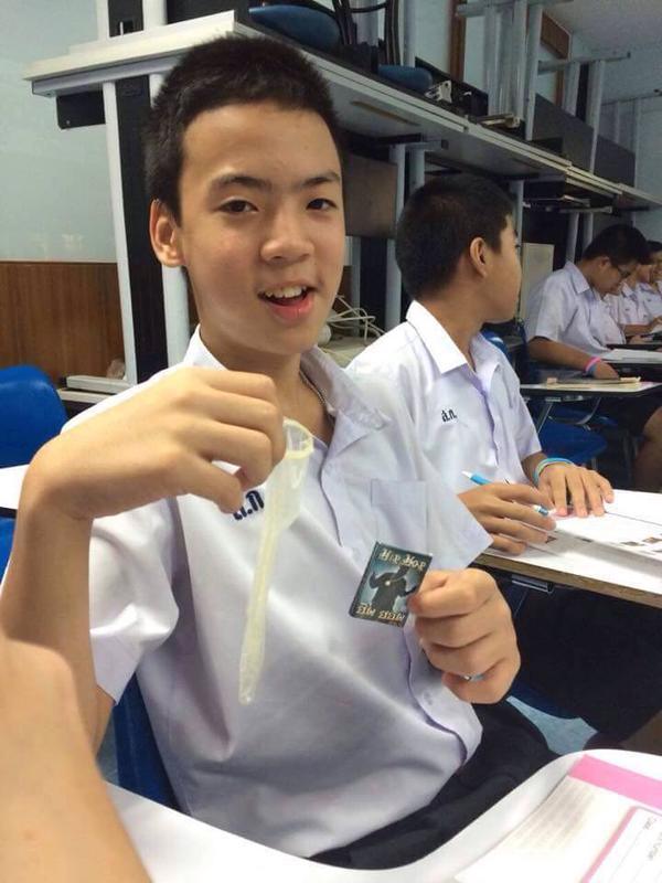 อย่าซนสิคะนักเรียน เดี๋ยวครูทำโทษซะเลยนี่ 1,501