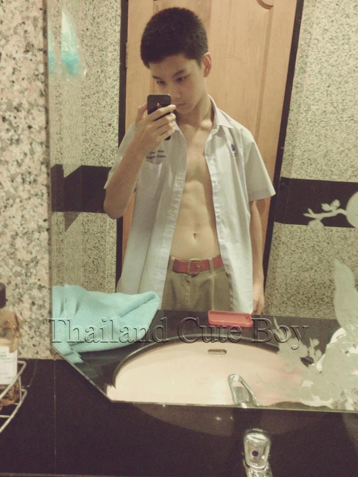 อย่าซนสิคะนักเรียน เดี๋ยวครูทำโทษซะเลยนี่ 1,501