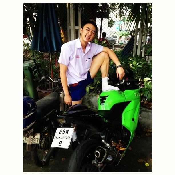 อย่าซนสิคะนักเรียน เดี๋ยวครูทำโทษซะเลยนี่ 1,501