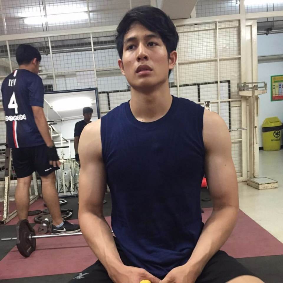 หล่อขอโชว์