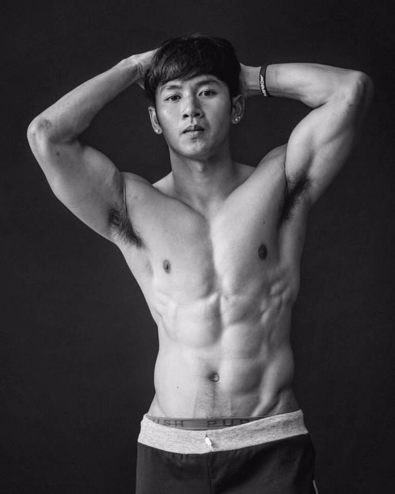 หล่อขอโชว์