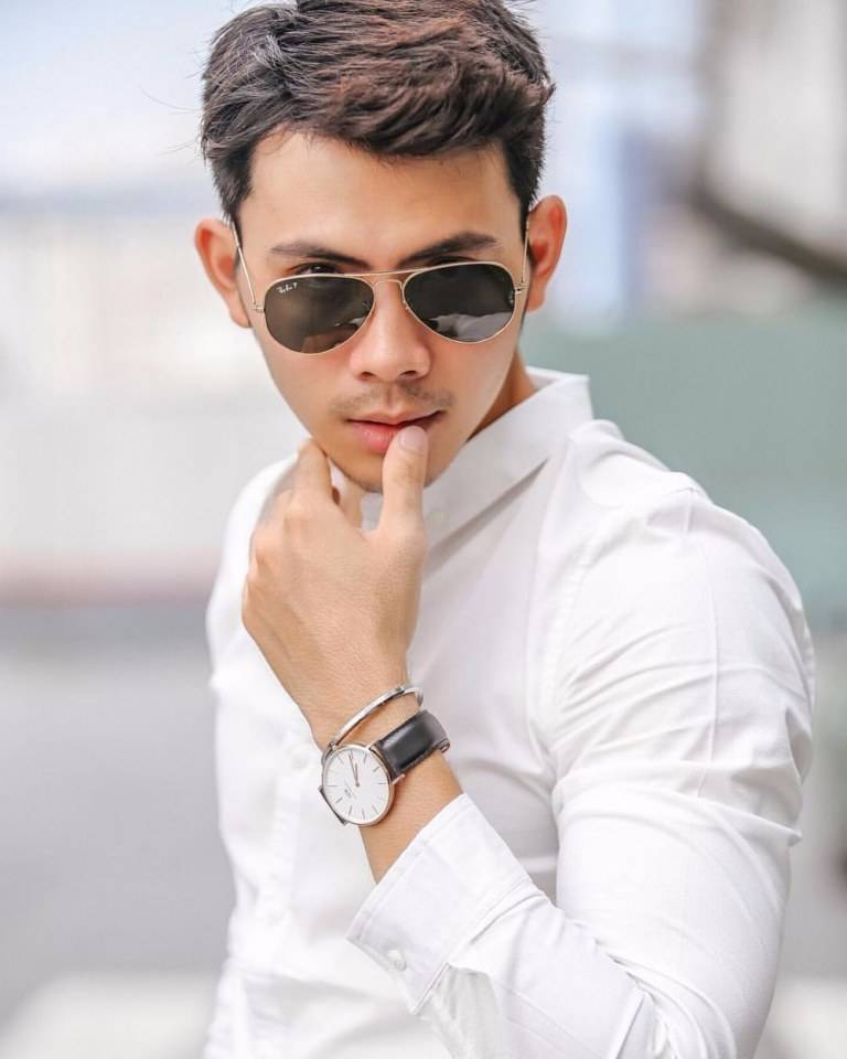 หล่อขอโชว์