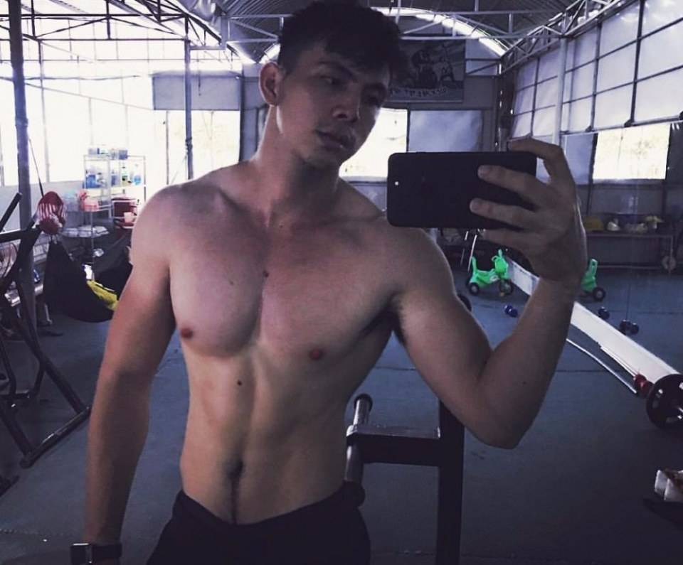 หล่อขอโชว์
