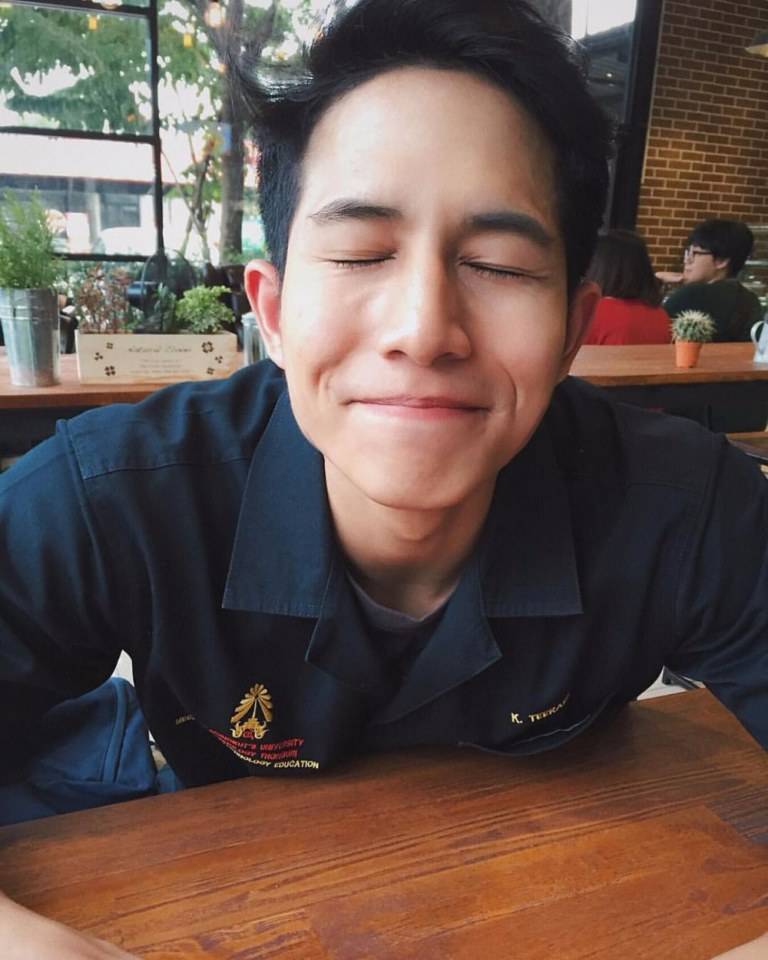 หล่อขอโชว์