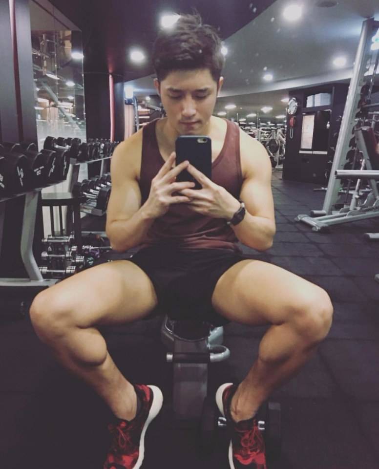 หล่อขอโชว์