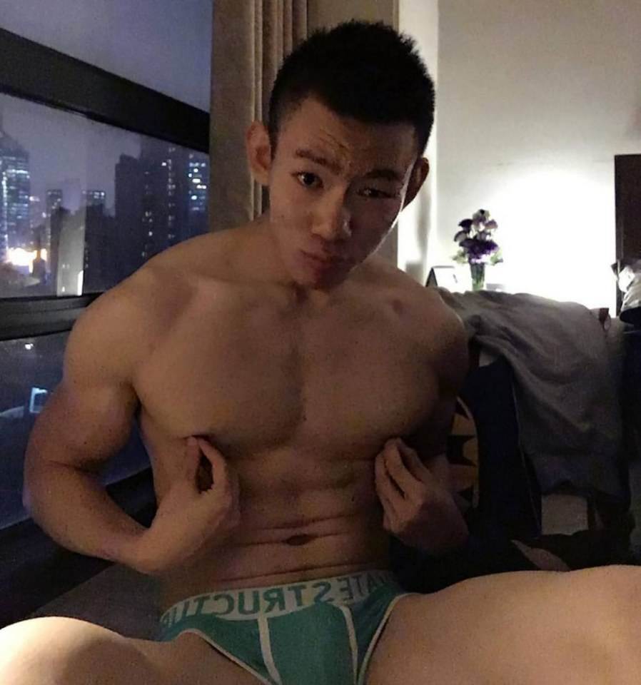 Hot guy in underwear 219