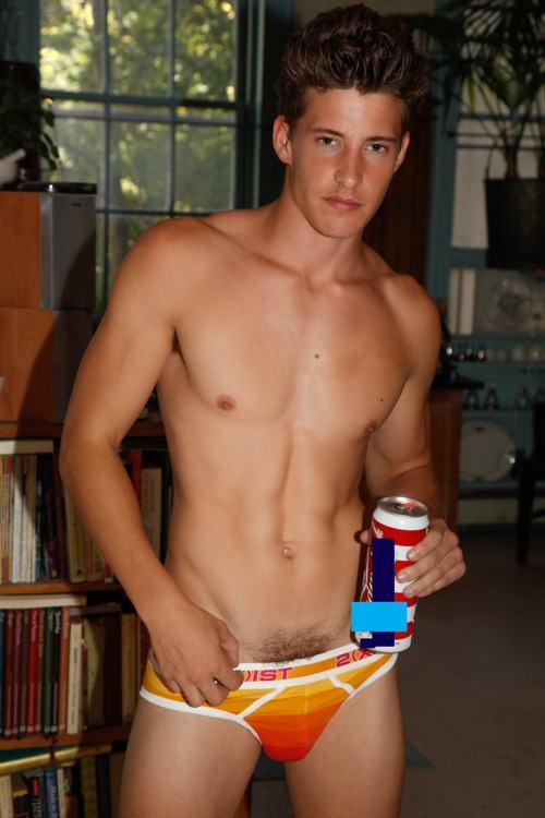 Hot guy in underwear 220