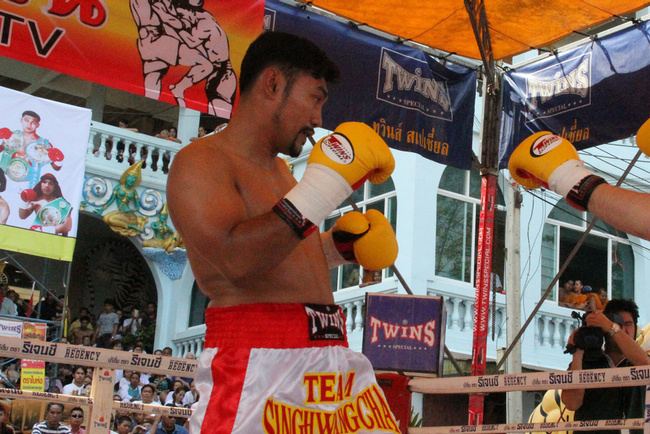 คุณโอ๋  ศิริมงคล เอี่ยมท้วม (สิงห์วังชา) อดีตแชมป์โลกชาวไทย