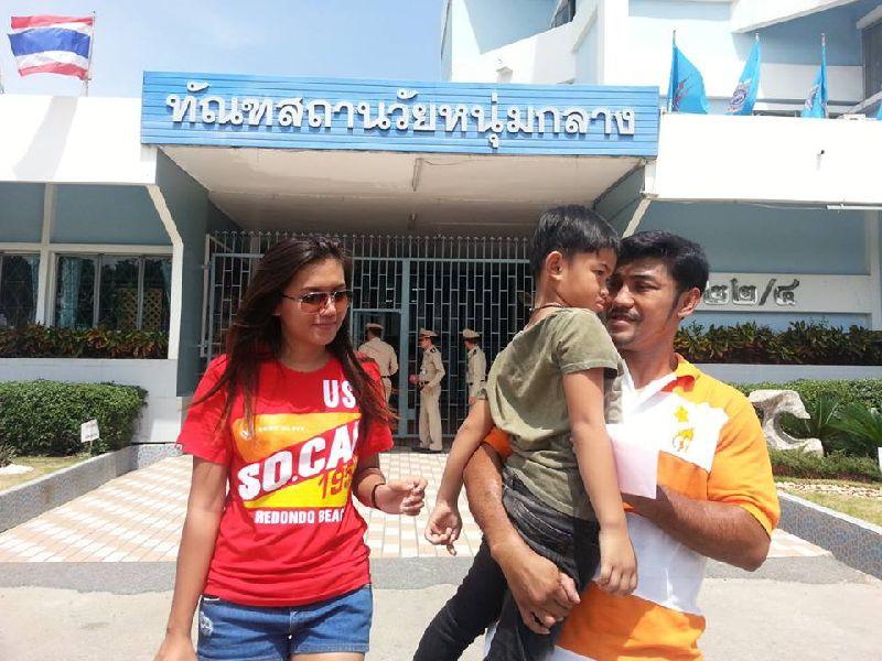 คุณโอ๋  ศิริมงคล เอี่ยมท้วม (สิงห์วังชา) อดีตแชมป์โลกชาวไทย