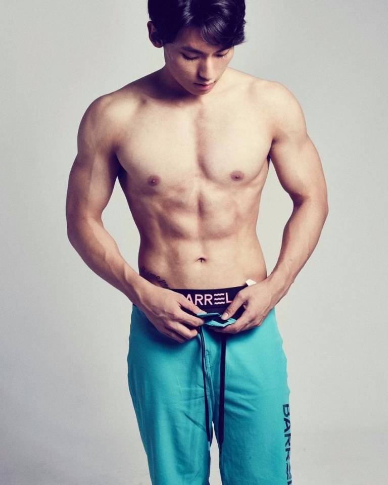 หล่อบ้างน่ารักบ้าง ๒๒