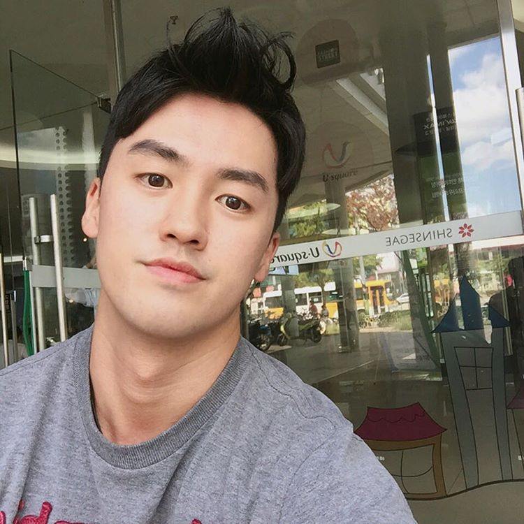 หล่อบ้างน่ารักบ้าง ๒๒