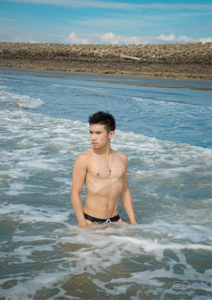 ถอดโชว์เรือนร่าง 1405