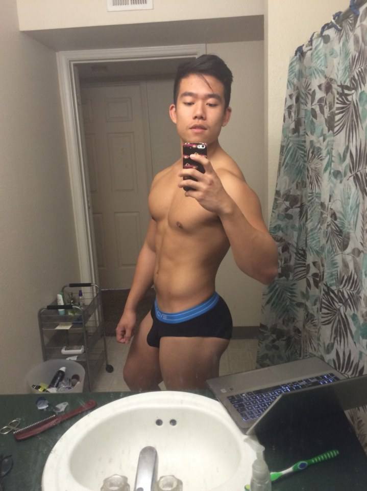 Hot guy in underwear 222