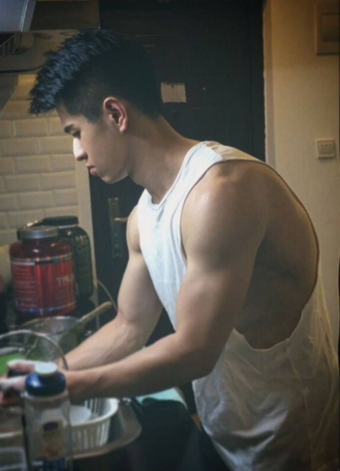[ต้องแตก][ฉ18+][006] หนุ่มปริศนา เห็นแล้วอยากแตก