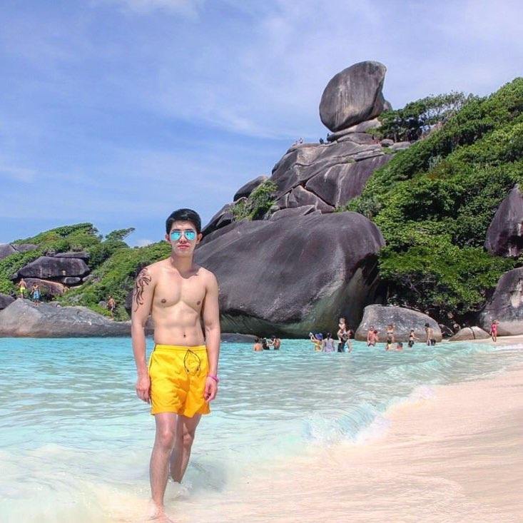 ชายโชว์
