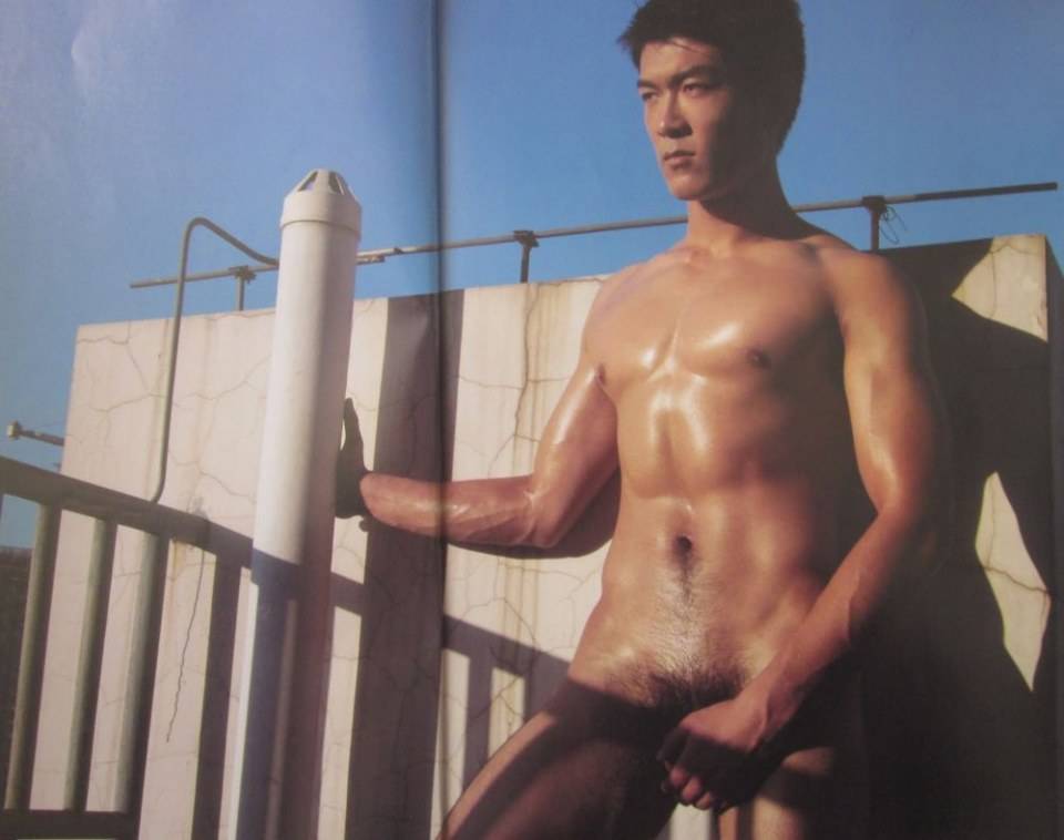 ชายโชว์