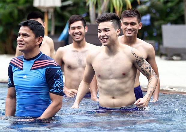 โอ๊ยยยน้อ เหรียญตกน้ำแปบ