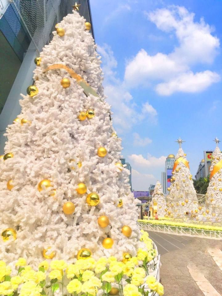 รวมรูปเด็ด! มุุมสุดจี๊ดถ่ายไฟหน้า CentralWorld
