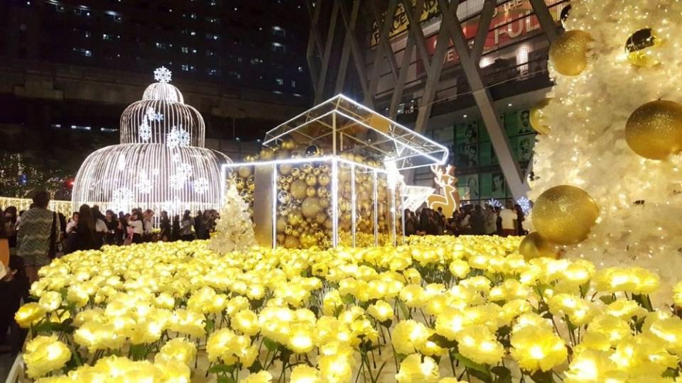รวมรูปเด็ด! มุุมสุดจี๊ดถ่ายไฟหน้า CentralWorld