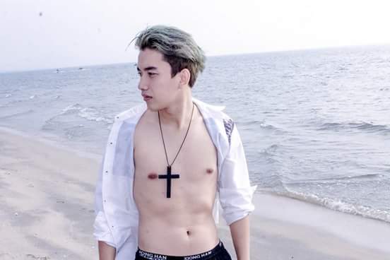 หนุ่ม หล่อ h2m bangsaen