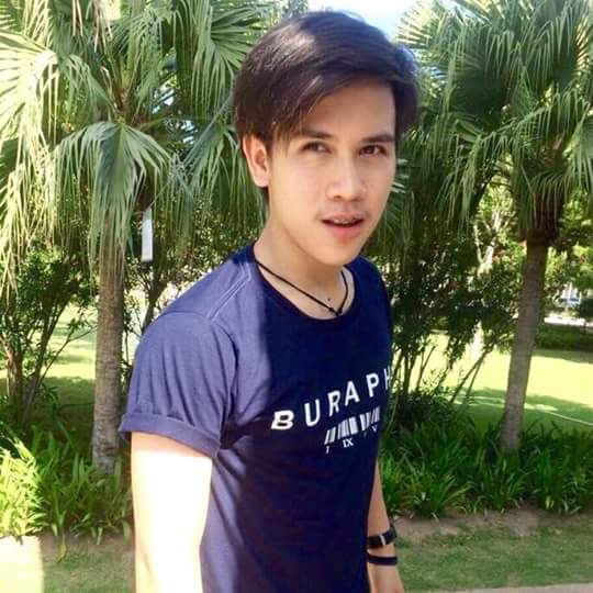 หนุ่ม หล่อ h2m bangsaen