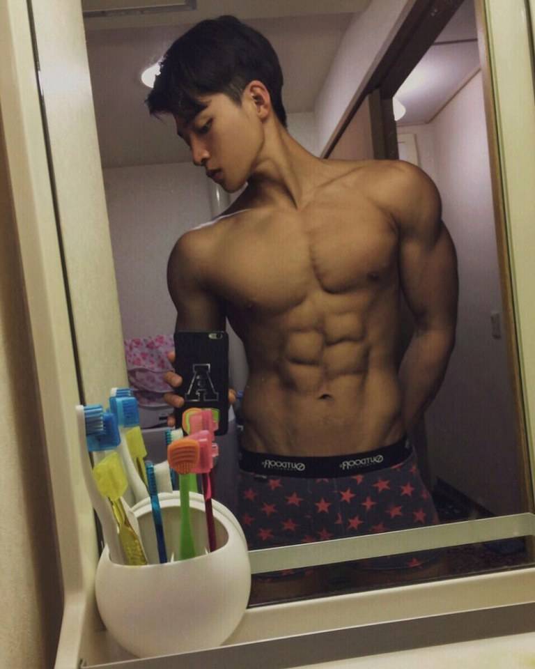 Yusei Yagiเจเแปนหล่อหุ่นดี อยากรักอ่ะ